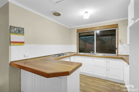 Property photo of 28 Shetland Street Endeavour Hills VIC 3802