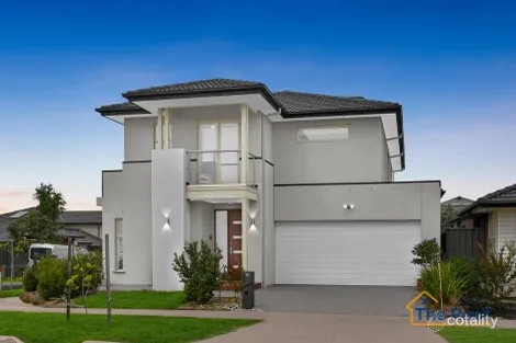 16 Pyrenees St, Truganina, VIC 3029