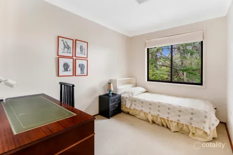 Property photo of 1 Parkman Place Mount Keira NSW 2500