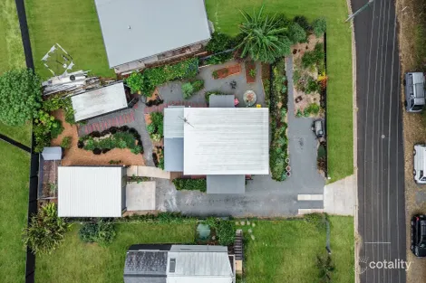 Property photo of 22 Waterside Drive Macleay Island QLD 4184