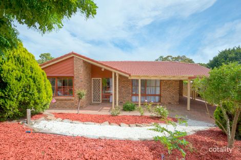 Property photo of 6 Lexcen Grove Happy Valley SA 5159