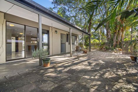Property photo of 32 Lake Weyba Drive Noosaville QLD 4566