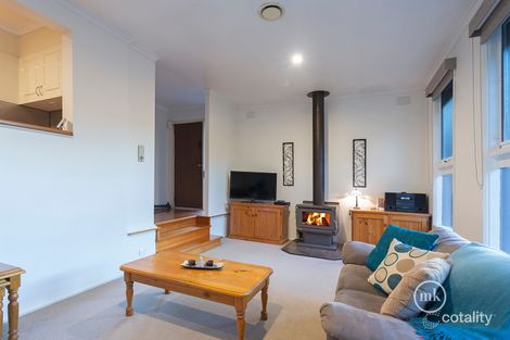 Property photo of 8 Ballandry Crescent Greensborough VIC 3088