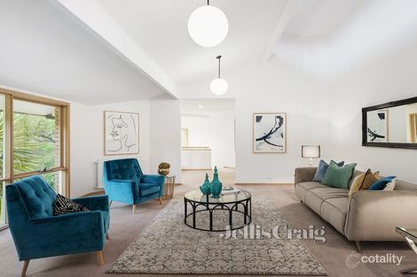 Property photo of 102-104 Corriedale Crescent Park Orchards VIC 3114