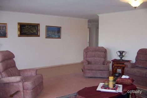 Property photo of 9 Pegasus Court Roxburgh Park VIC 3064