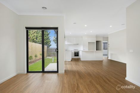 Property photo of 2/181 Boundary Road Whittington VIC 3219