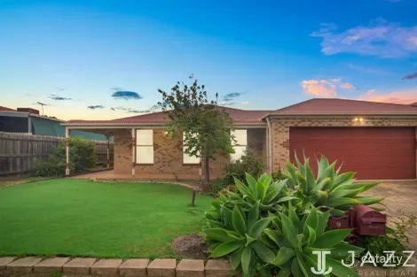 Property photo of 9 Seaeagle Avenue Point Cook VIC 3030