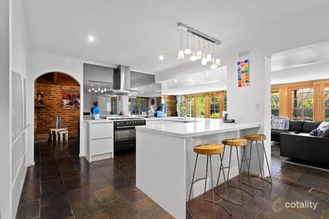 Property photo of 4 Henshaw Court Greenvale VIC 3059