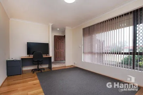 Property photo of 3 Camden Court Thornlie WA 6108