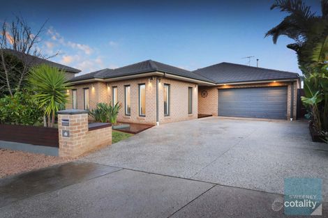 Property photo of 3 Lambertia Loop Caroline Springs VIC 3023