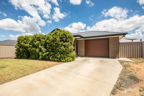 Property photo of 9 Yarra Place Dubbo NSW 2830