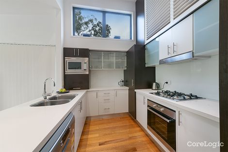 Property photo of 2/15 Rennie Street Indooroopilly QLD 4068