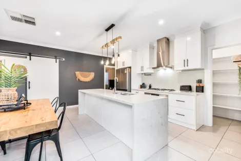 16 Goyder Rd, Seaford Heights, SA 5169