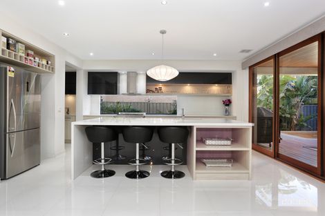 Property photo of 27 Vantage Boulevard Craigieburn VIC 3064
