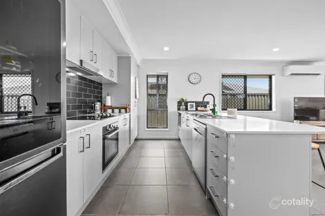 Property photo of 70 Leafcutter Circuit Ripley QLD 4306