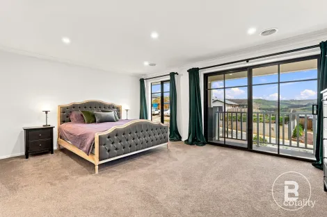Property photo of 32 Harkness Road Maddingley VIC 3340