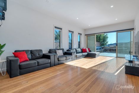 Property photo of 4/29-31 Ashleigh Crescent Meadow Heights VIC 3048