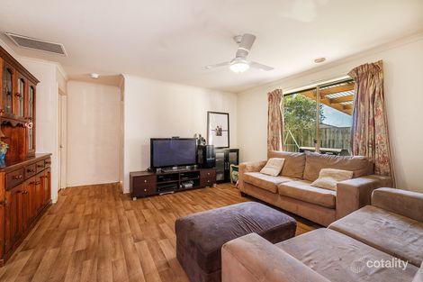 Property photo of 4 Red Gum Circuit Pakenham VIC 3810