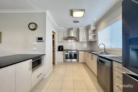 Property photo of 3 Montril Court Highton VIC 3216