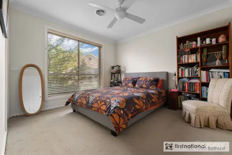 Property photo of 1/24A Durham Street Bathurst NSW 2795