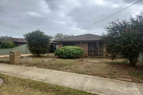 17 Bridge Rd, Melton South, VIC 3338