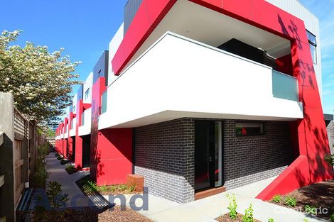 Property photo of 2/71 Thames Street Box Hill VIC 3128