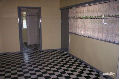 Property photo of 102 Warwick Road Ipswich QLD 4305