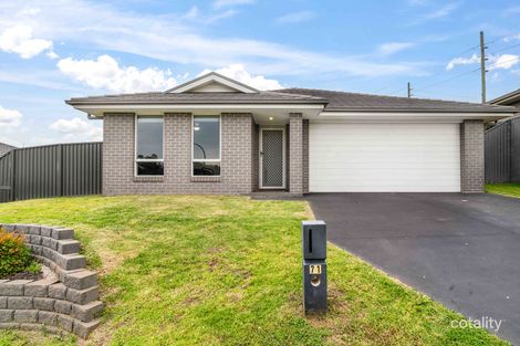 71 Broad St, Gillieston Heights, NSW 2321