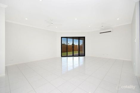 Property photo of 17 Malibu Parade Mount Louisa QLD 4814