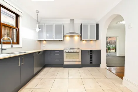 Property photo of 30 Grove Street St Peters NSW 2044