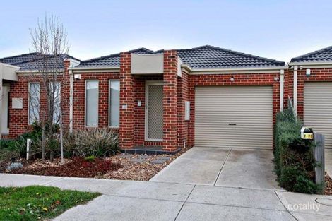 Property photo of 2/23 Red Robin Road Truganina VIC 3029