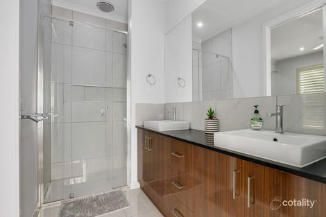 Property photo of 41 Malmsbury Crescent Kialla VIC 3631