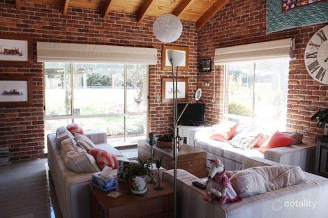 Property photo of 24 Wigmore Drive Robin Hill NSW 2795