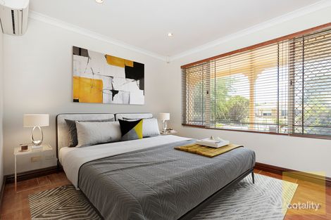 Property photo of 17 Helby Close Merriwa WA 6030