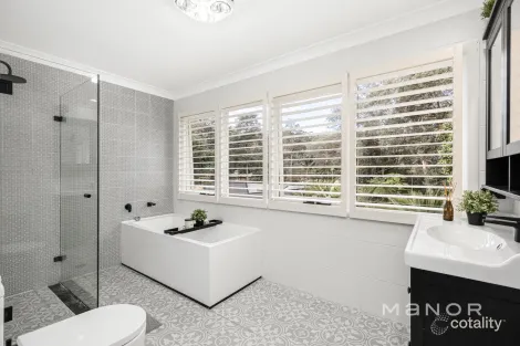 Property photo of 1A Knight Place Castle Hill NSW 2154