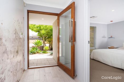 Property photo of 25 Serpentine Drive South Guildford WA 6055