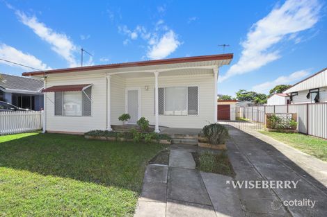 Property photo of 13 Kalulah Avenue Gorokan NSW 2263