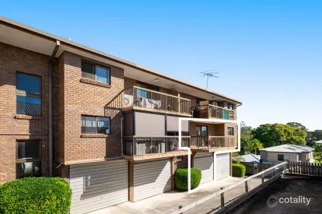 29 Beatrice St, Greenslopes, QLD 4120
