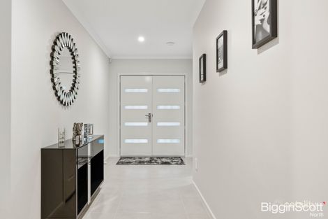 Property photo of 9 Fenwick Parade Mickleham VIC 3064