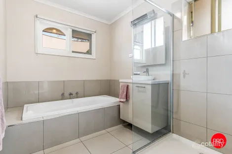Property photo of 109 Maple Street Golden Square VIC 3555