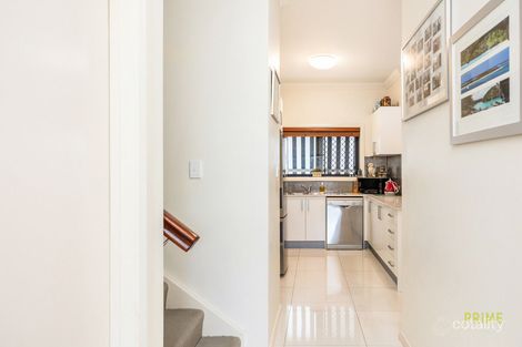 Property photo of 4/243 Torquay Terrace Torquay QLD 4655