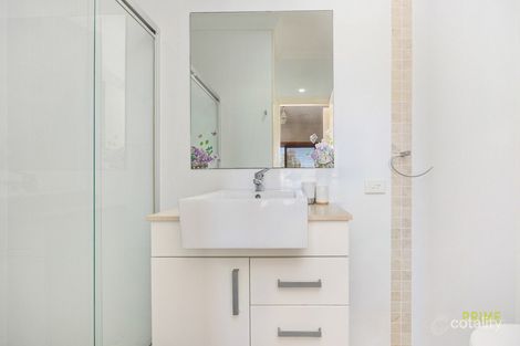 Property photo of 4/243 Torquay Terrace Torquay QLD 4655