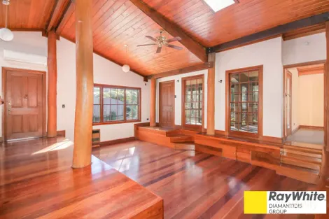 Property photo of 229 Lieutenant Bowen Drive Bowen Mountain NSW 2753