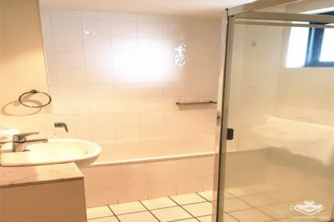 Property photo of 21 Patrick Lane Toowong QLD 4066