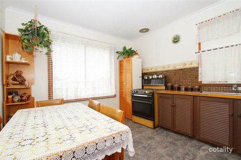 Property photo of 16 Kyneton Avenue Reservoir VIC 3073