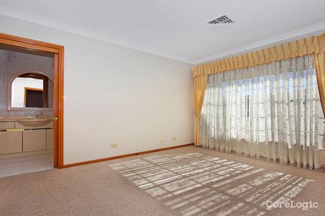 Property photo of 3 Westall Close Abbotsbury NSW 2176