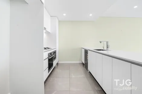 213/2 Bellcast Rd, Rouse Hill, NSW 2155