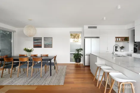 Property photo of 117 Woodville Street Hendra QLD 4011