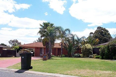 17 Hawley Pl, Marangaroo, WA 6064