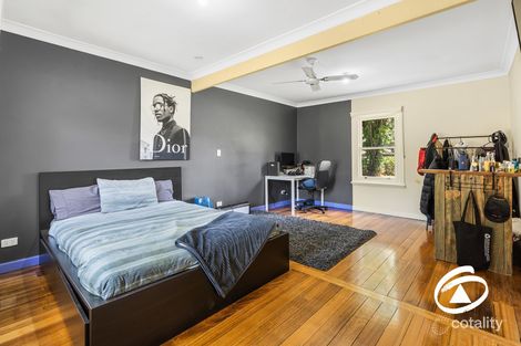Property photo of 2 Ryan Road Pakenham VIC 3810